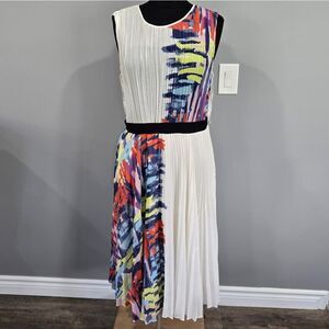 🐢 BCBG Maxazria Maureen pleated midi Dress Size L
